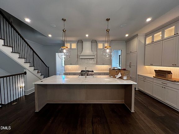 2nd image of 1324 Eldon Cir