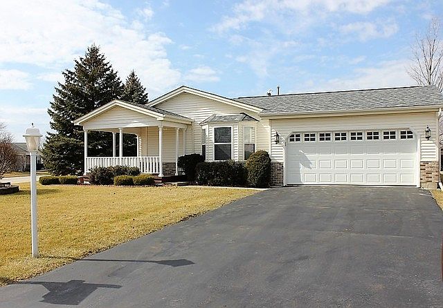 1st image of 320 Palomino Ct