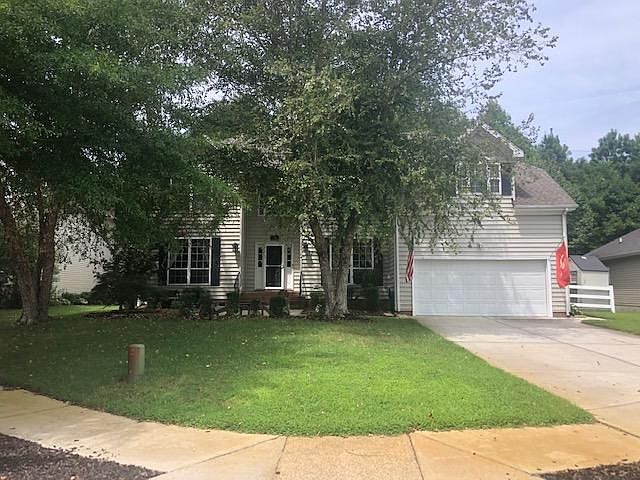 1st image of 3089 Clarke Dr