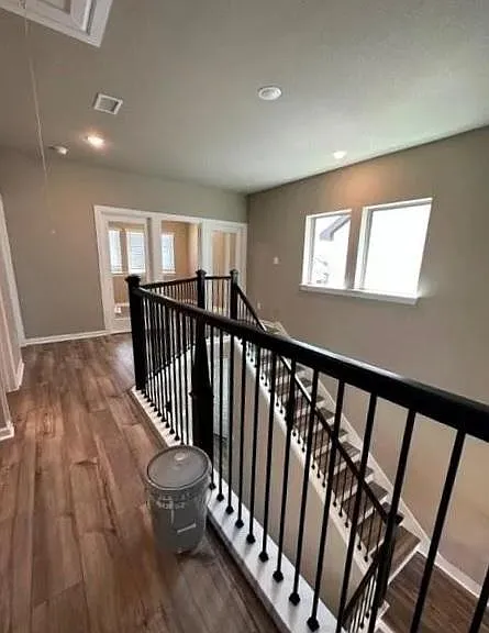 2525 Four Roses Dr — Photo 11
