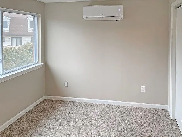 230 Blakeslee St #8 — Photo 11