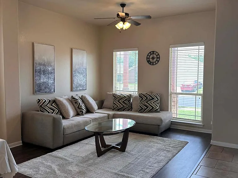 6900 Deorsam Loop — Photo 7