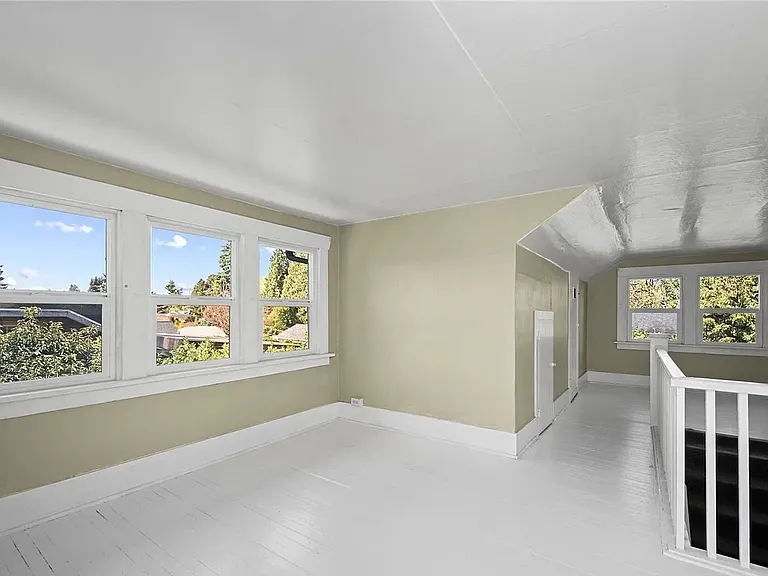 1502 E Maplewood Ave — Photo 13