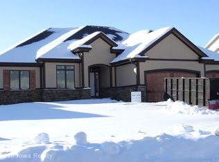 508 NW Sunset Ct, Grimes, IA 50111