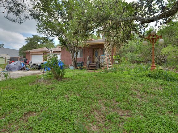 3rd image of 1476 Glenn Dr