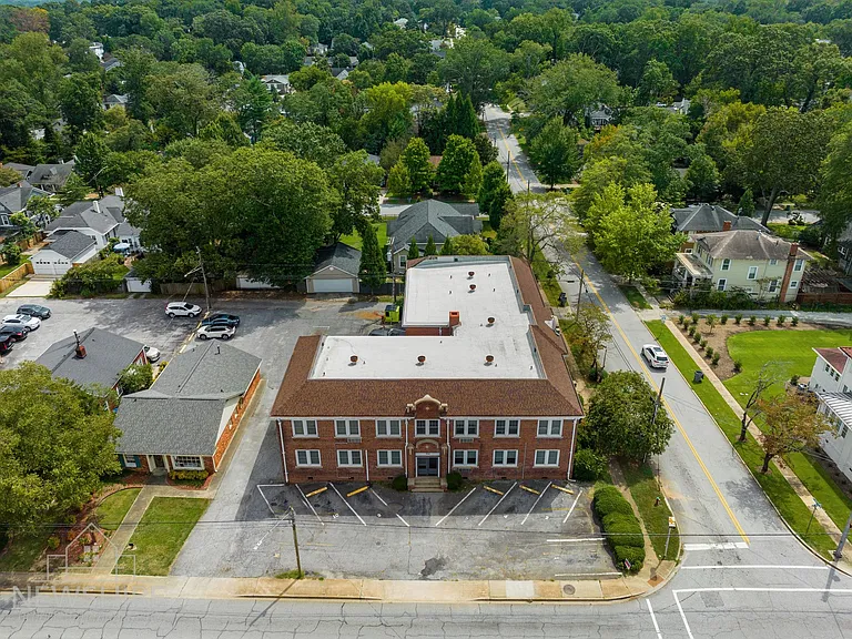 701 E Main Condos — Photo 4