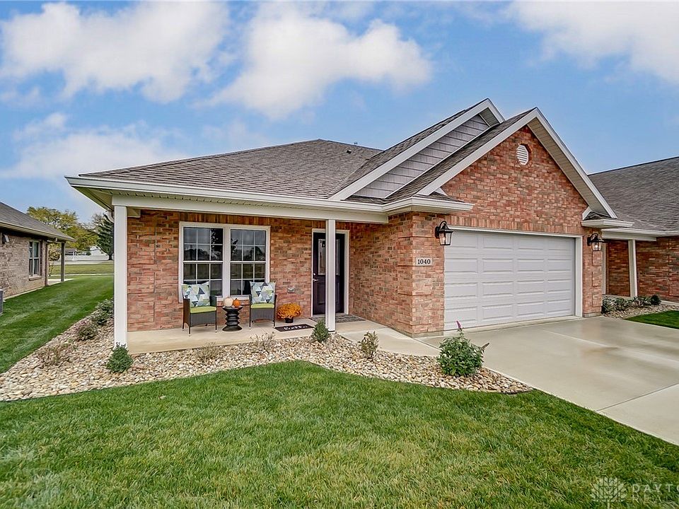 1st image of 1040 E Bentley Cir
