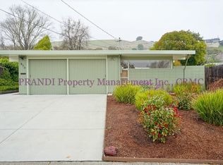 870 Penny Royal Ln, San Rafael, CA 94903