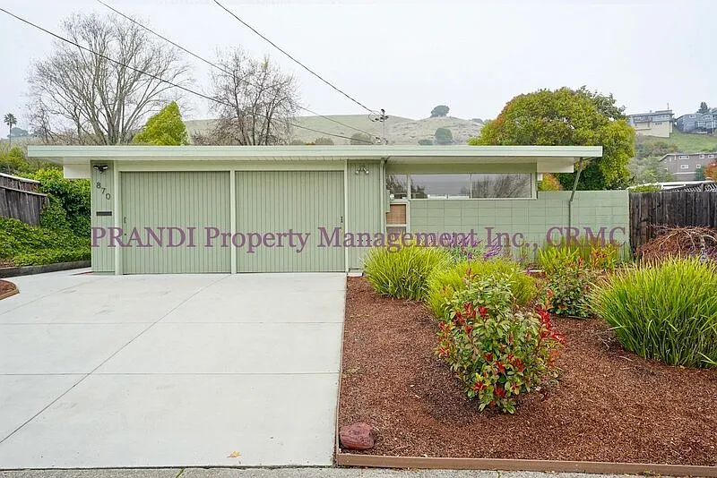 870 Penny Royal Ln photo 1