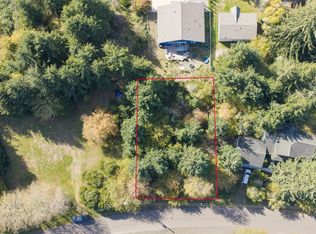 889 Falls Of Clyde Loop SE, Ocean Shores, WA 98569