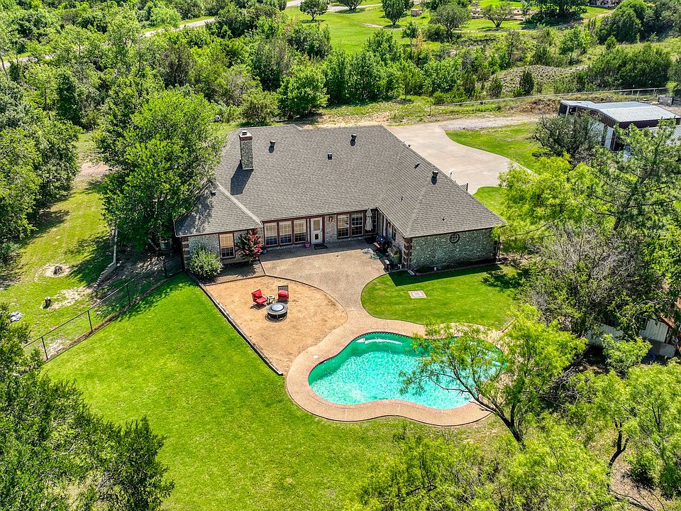 1st image of 331 Tanglewood Dr