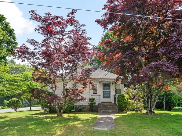 104 Reed St, Lexington, MA 02421