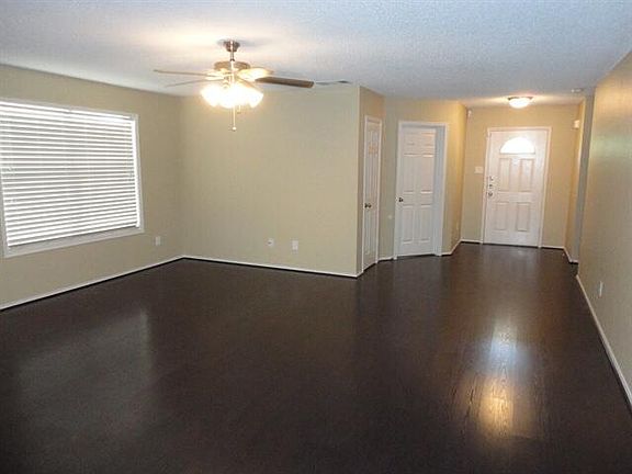 3rd image of 9920 Blue Bell Dr