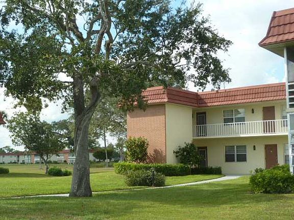 2nd image of 63 Woodland Dr