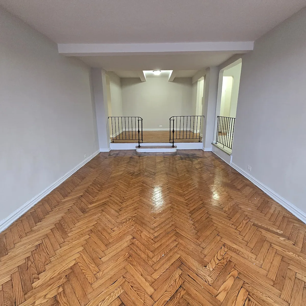 Building Photo - 1001 Grand Concourse #5H