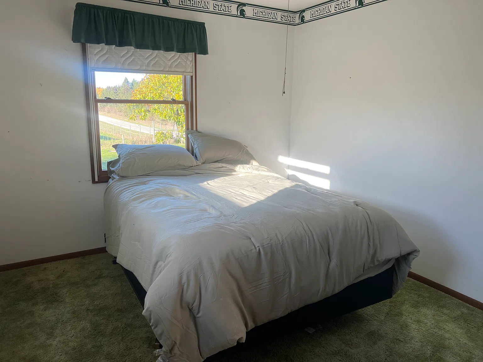Briar Hill Farmhouse — Photo 4