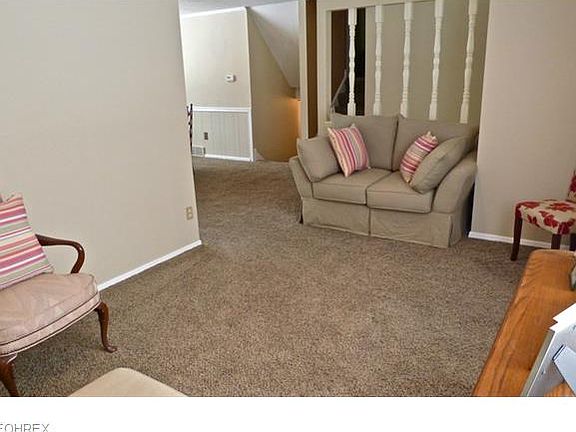 3rd image of 7297 Taft St