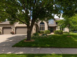 10341 Franlo Rd, Eden Prairie, MN 55347