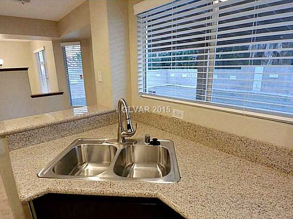 4th image of 2505 Ellingson Dr