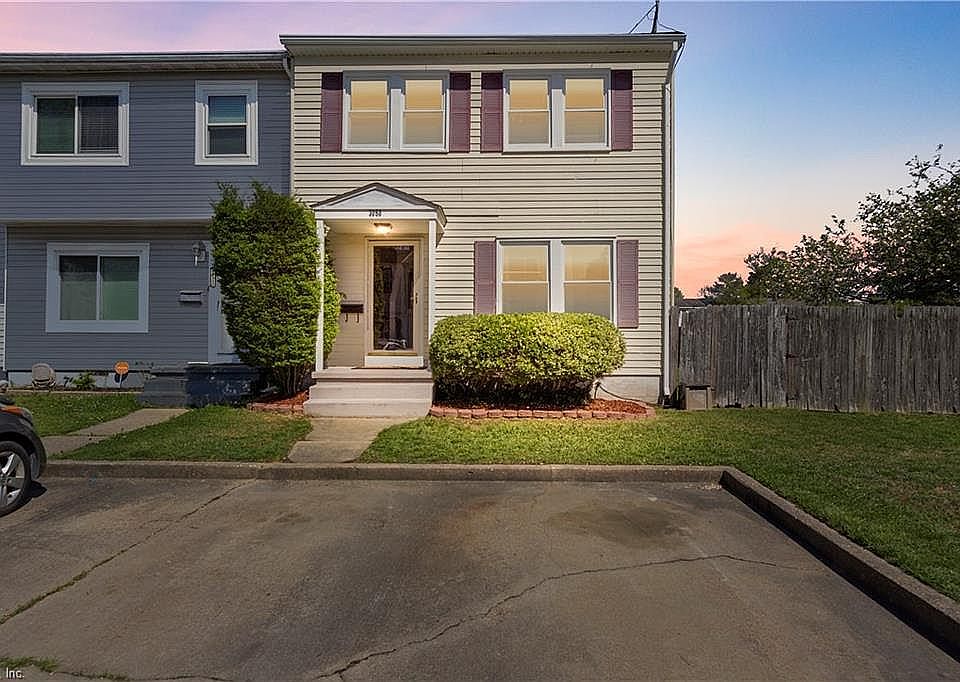 1st image of 3050 Blackstone Ct