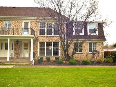 40 Carriage Dr APT 3, Orchard Park, NY, 14127