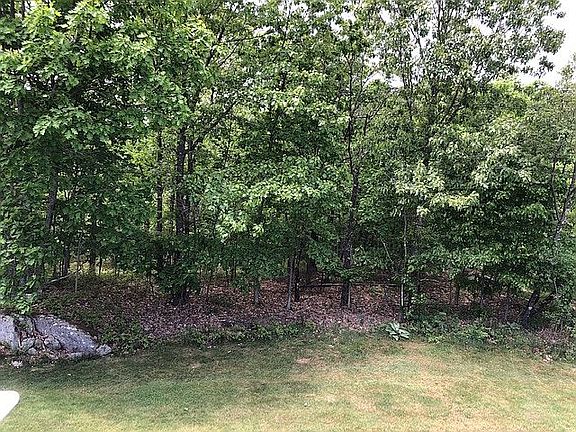 3rd image of 100 Bradford Commons Ln #100