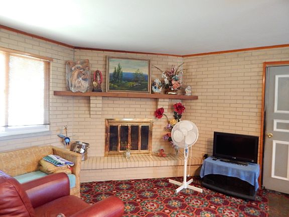 5th image of 8361 N Odell Ave