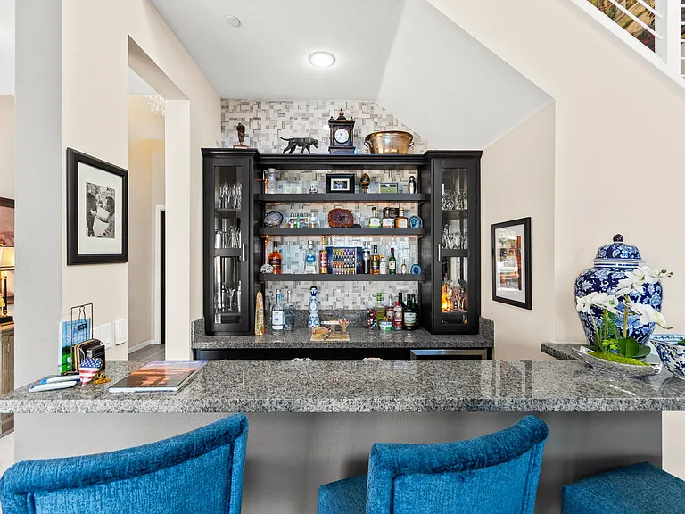 55 Vista Outlook St — Photo 37