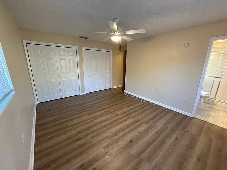 219 S Jefferson St — Photo 13