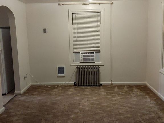4th image of 475 E 18th Ave APT 3