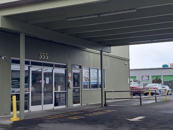 3rd image of 355 Kalanianaole Ave APT 128