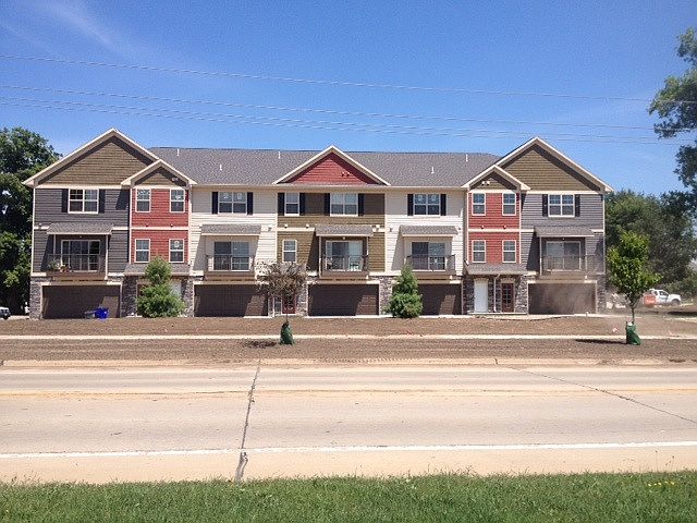 Executive Town Home Leases