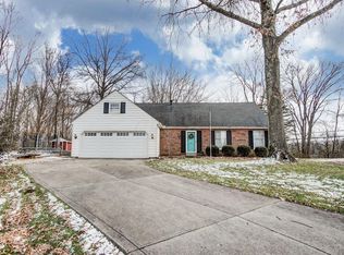 151 Pine Village Dr, Granville, OH 43023