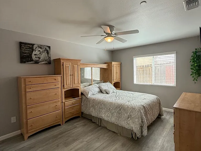 New Furnished 3 Bedroom 2 Bath home — Photo 9