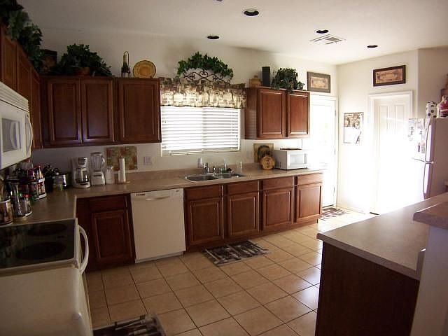 2nd image of 6512 N 28th Gln