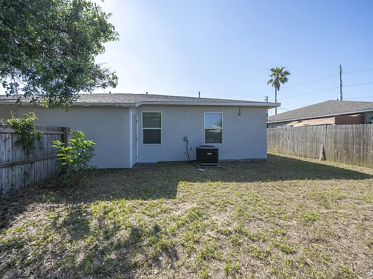 3722 Burnham Way — Photo 20