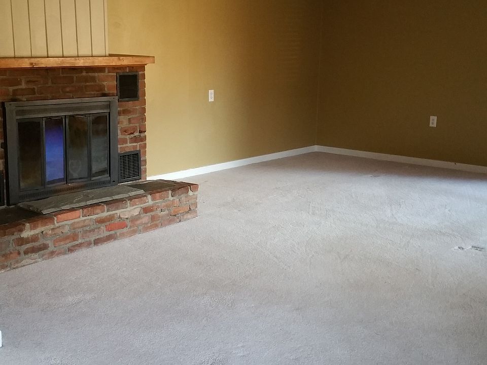1st image of 300 Church St
