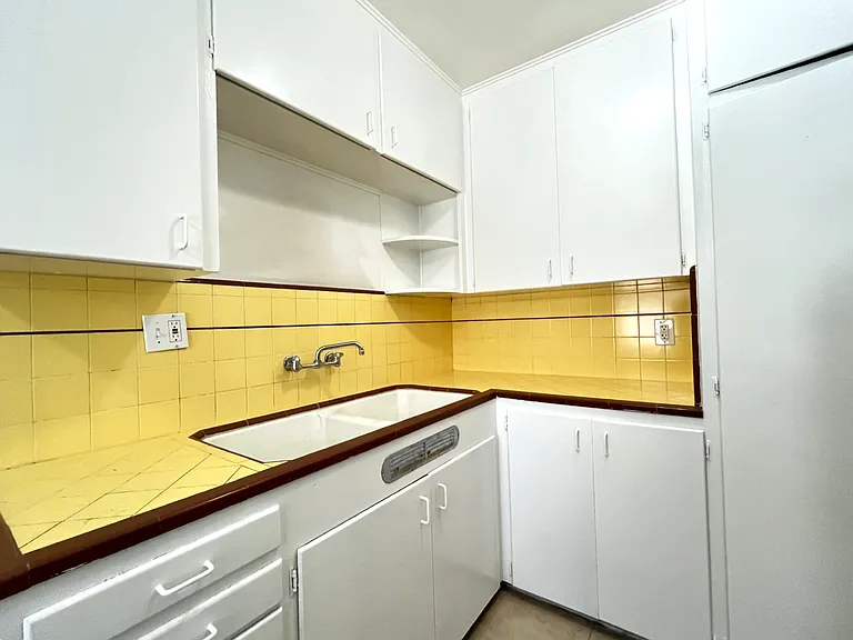 1287 N Sierra Way #1287 — Photo 7