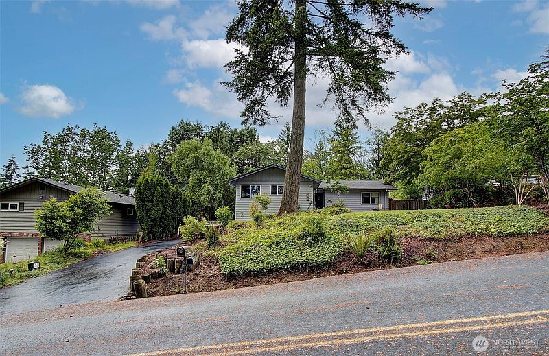 3rd image of 153 Monticello Drive