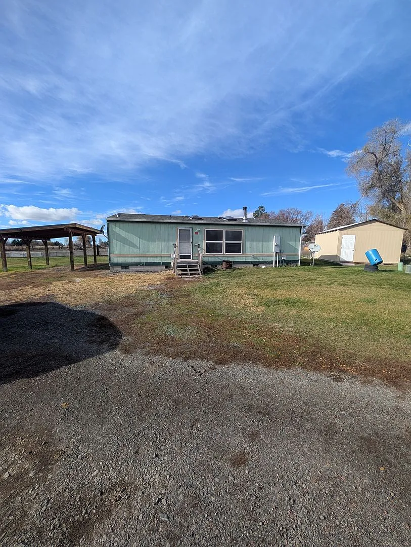 3 Bedroom 2 Bath House — Photo 1