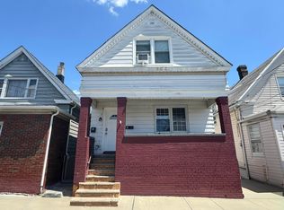 11 Sisson Ct, Bayonne, NJ 07002