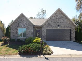 2236 Boulder Crest Ln, Sevierville, TN 37876