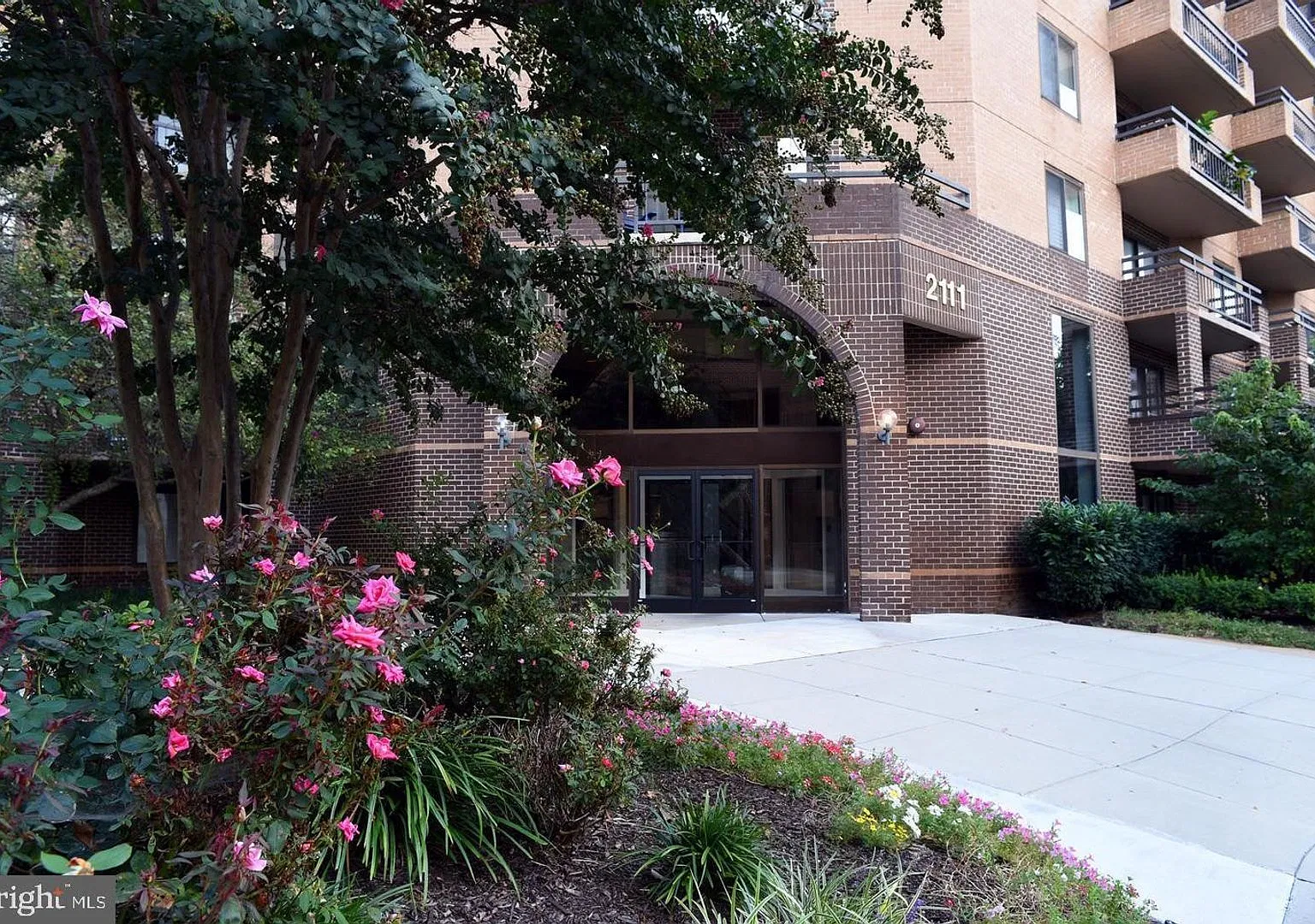 2111 Wisconsin Avenue NW, Unit 406 — Photo 1