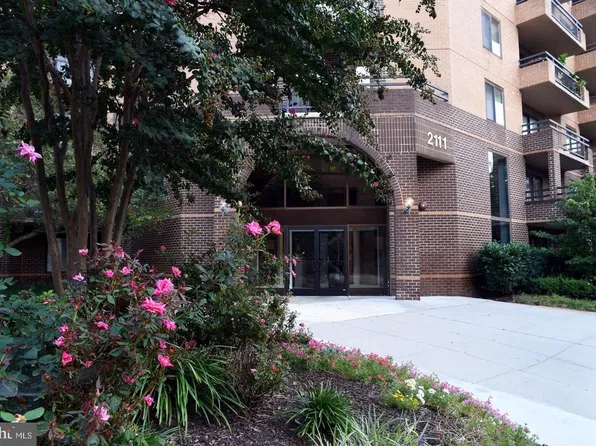 2111 Wisconsin Ave NW, Washington, DC