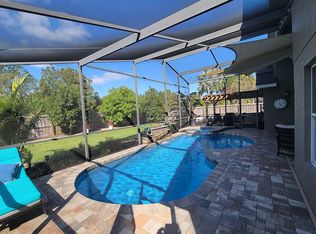 7110 Cromwell Park Ln, Apollo Beach, FL 33572