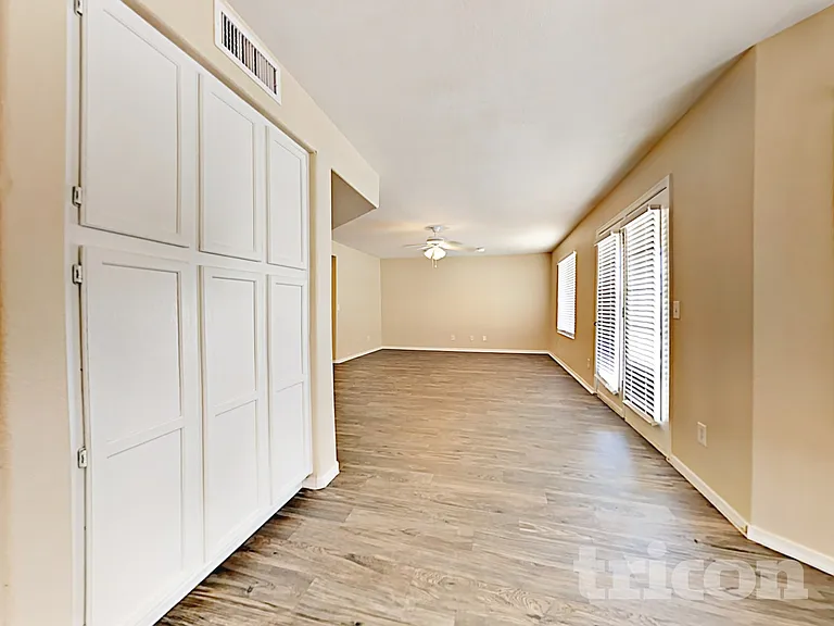 8668 W Hubbell St — Photo 8