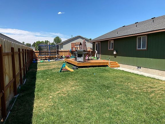 3rd image of 2135 NE Elk St