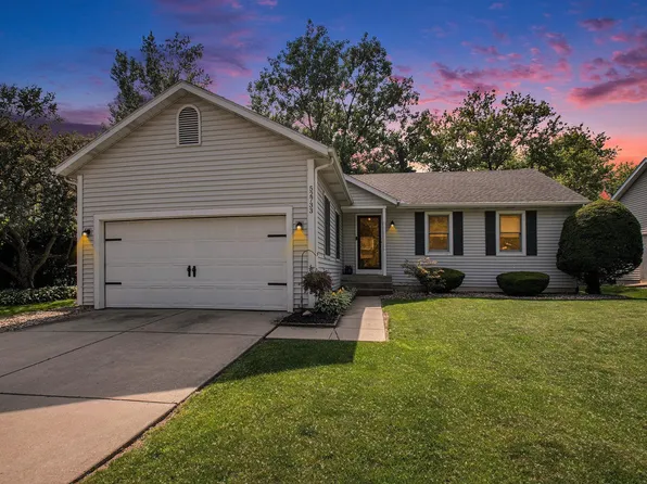 52733 Westgate Dr, South Bend, IN 46635
