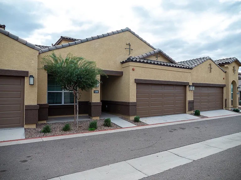 1255 N Arizona Ave #1200 — Photo 1
