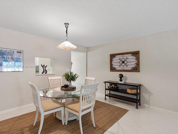 5th image of 2004 Granada Dr APT O2